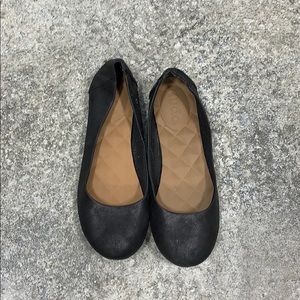 lightly worn flats MUDD